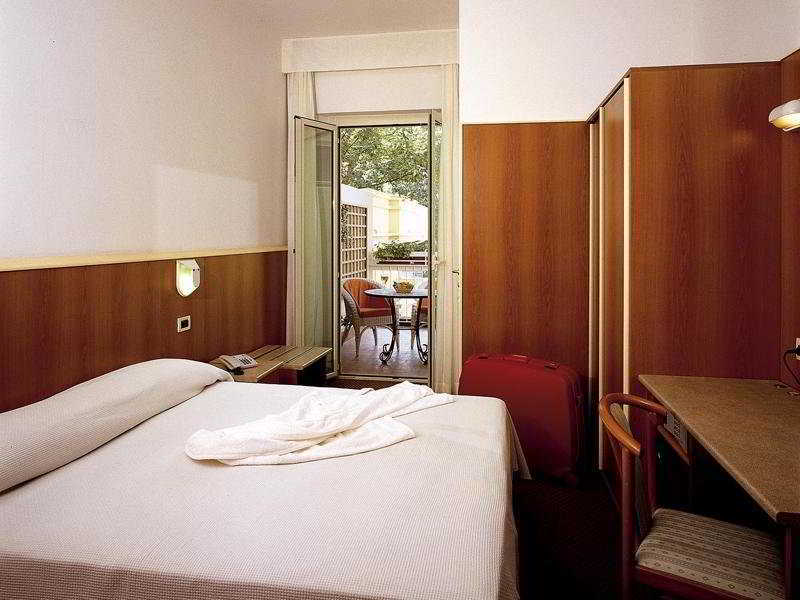 Hotel Principe Di Piemonte Rimini Ruang foto